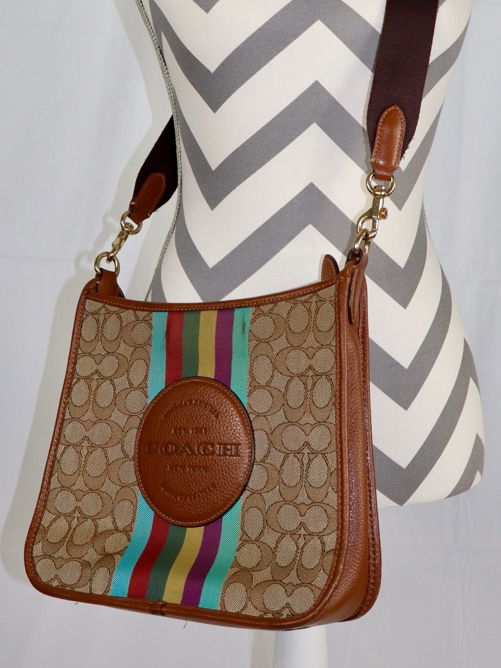 Coach Dempsey File Bag In Signature Jacquard With Varsity Stripe Crossbody Beige - Picture 2 of 9